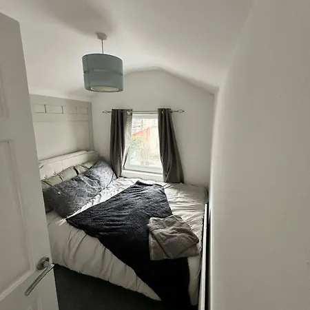 Comfortable With Free Parking Vakantiehuis